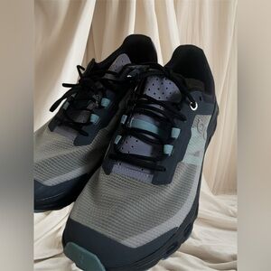 On Cloud Cloudtec Blue/Purple Running Shoes Sneakers womens size US 8
